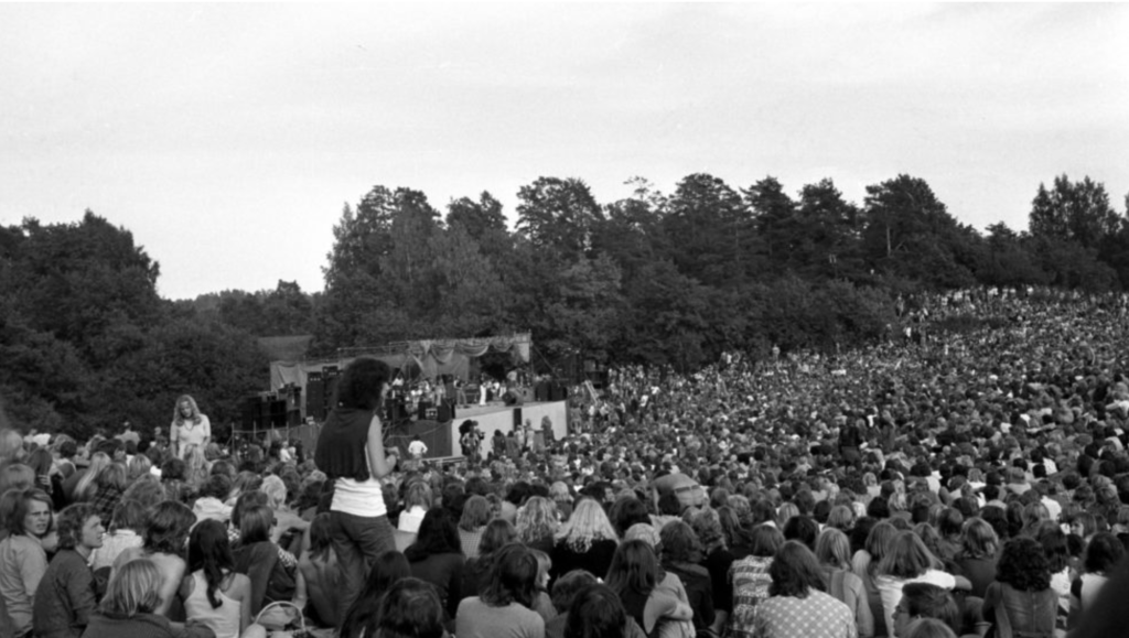 Kalvøyafestivalen, gammelt bilde fra arrangert festival på 70-80 tallet.